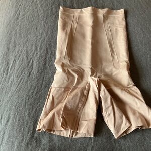 SPANXsculpt™ OnCore High-Waisted Mid-Thigh Short, soft nude, XS